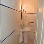 Mimosa Bed & Breakfast 4*